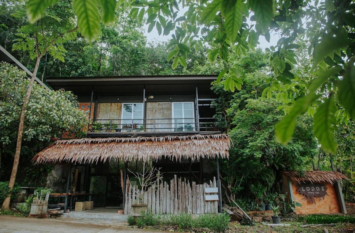 Lodge Phang Nga Boutique Exteriör bild